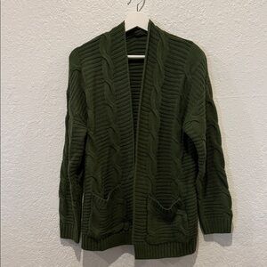 Men's Green Cable Knit Sweater